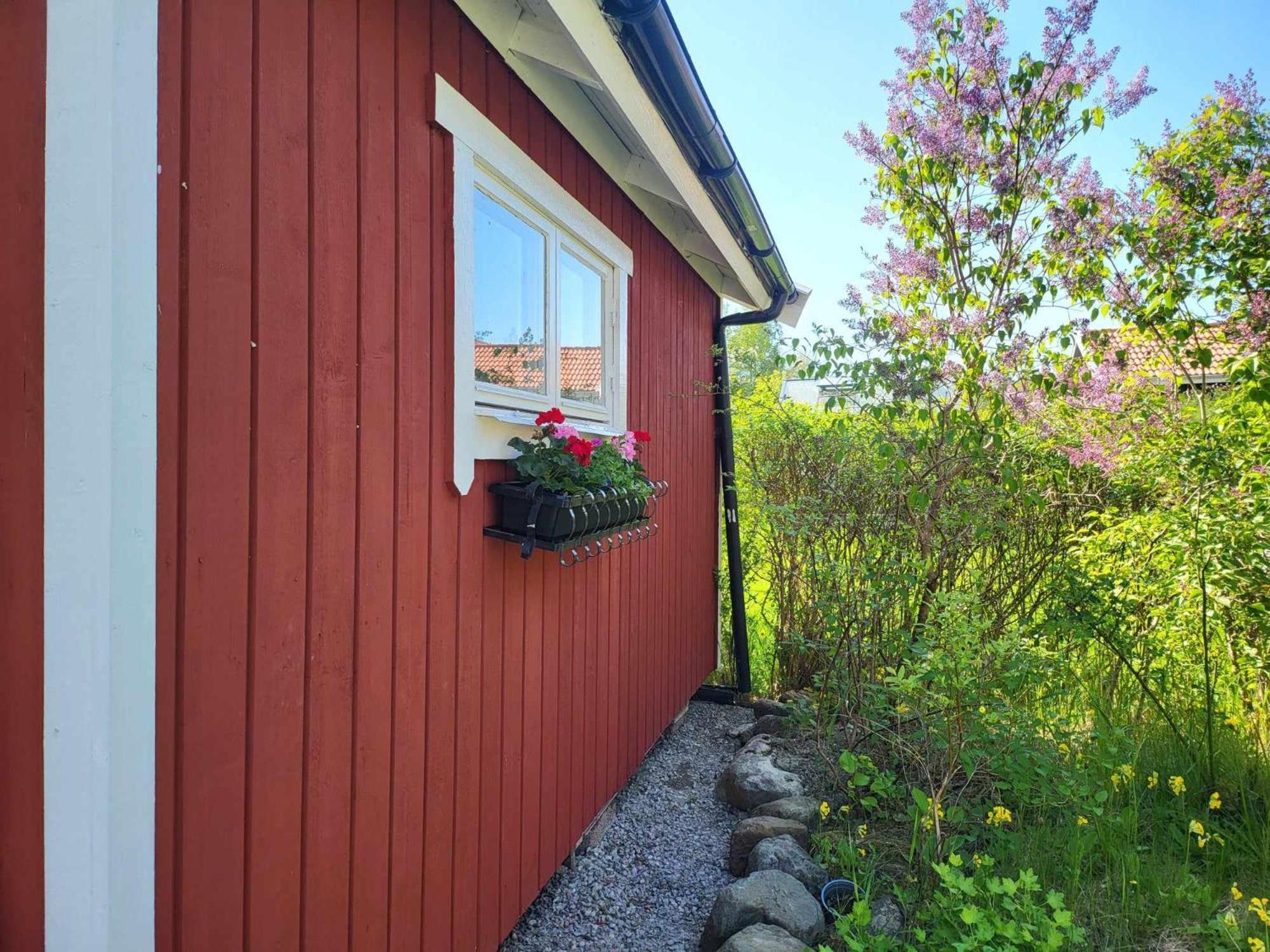 Minihus Med Stor Traedgardstomt Naera Golf Och Hav Villa Trosa Exterior photo